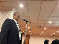 �X�[�c�𒅂��j��

AI �����R���e���c�͌����܂މ\��������܂��B
